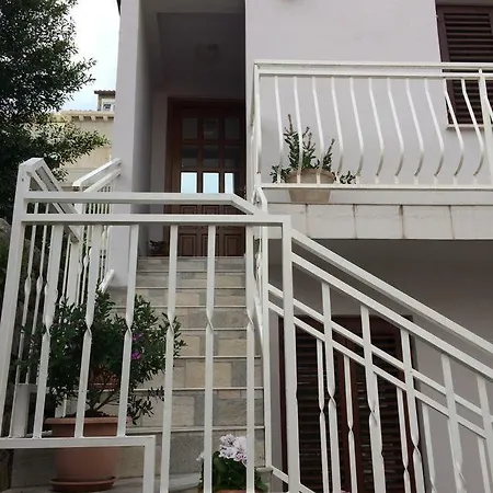 Studio Zaton Veliki 2107b דירה זאטון
